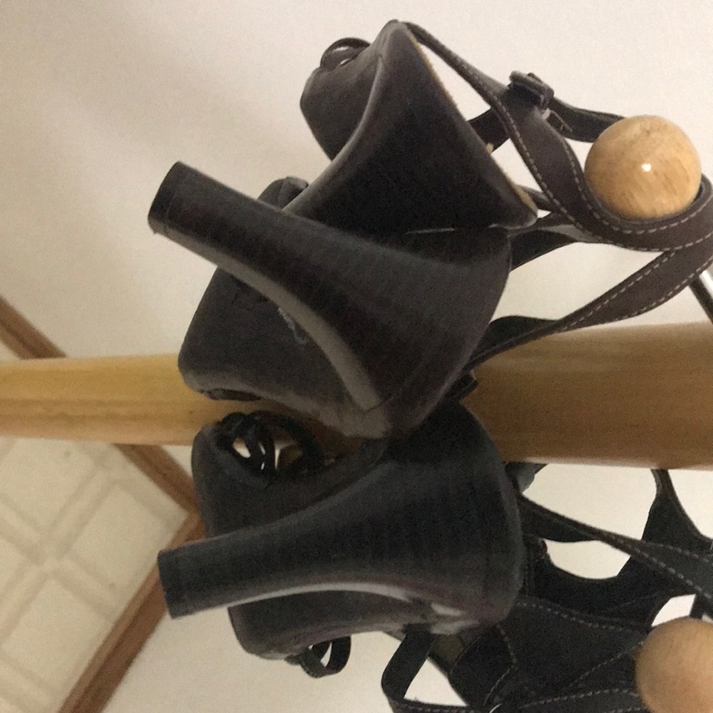 Aerosoles Heels Leather Diversify 7M Sandals Two Pairs - Picture 10 of 16